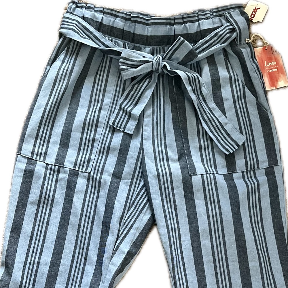 CI-SONO Dark blue/Light blue Striped Wide Leg Pants w/ Waist Tie. Size Large.